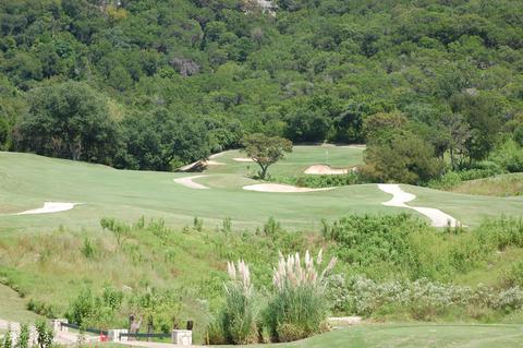 dsc_0118riverplace14thhole.jpg